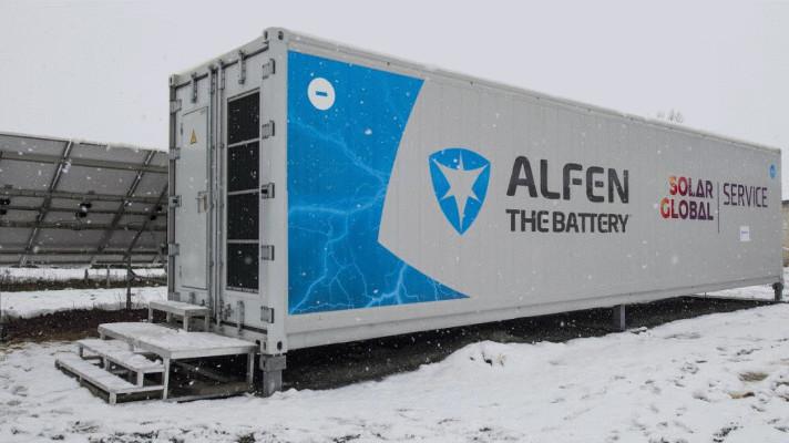 Solar Global spustil první velkokapacitní úložiště energie v ČR Solar Global spustil první velkokapacitní úložiště energie v ČR