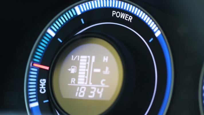 Prodej hybridů v Česku se letos zdvojnásobil na 2590 aut Prodej hybridů v Česku se letos zdvojnásobil na 2590 aut