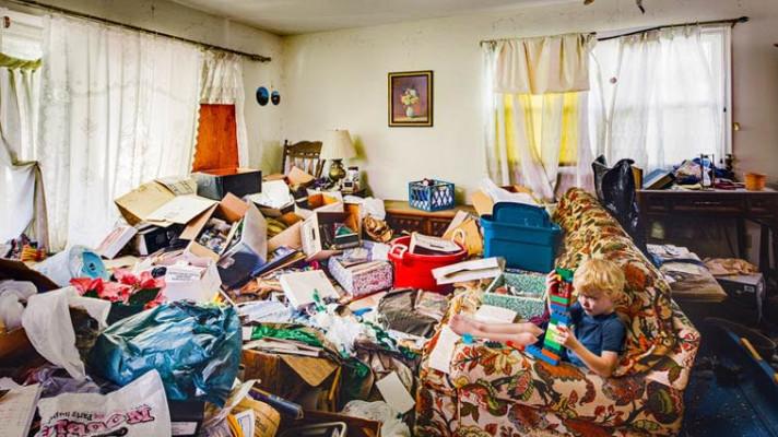 Na koho se obrátit, když náš soused shromažďuje v bytě odpadky Na koho se obrátit, když náš soused shromažďuje v bytě odpadky