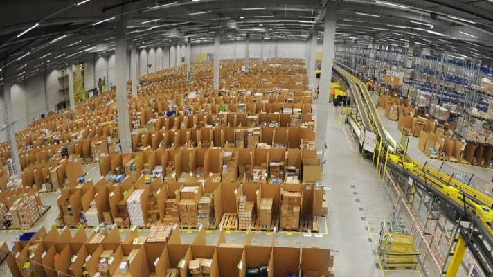 Vláda ve Francii chce po reportáži z Amazonu bránit ničení zboží Vláda ve Francii chce po reportáži z Amazonu bránit ničení zboží