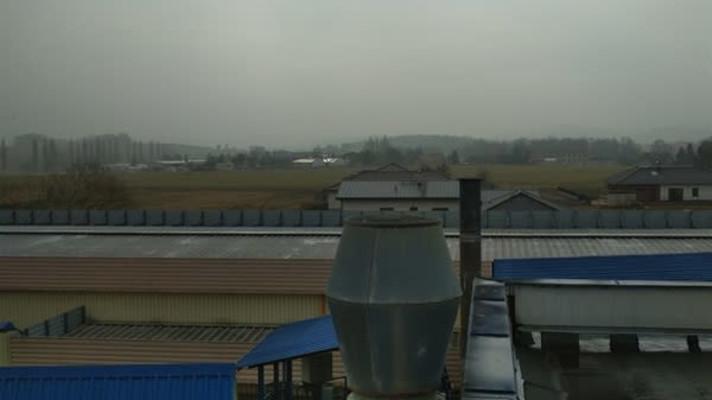 Za nepovolený výduch z lakovny uložili inspektoři ČIŽP firmě VISHAY ELECTRONIC pokutu 150 tisíc korun Za nepovolený výduch z lakovny uložili inspektoři ČIŽP firmě VISHAY ELECTRONIC pokutu 150 tisíc korun