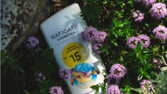 Česká firma vyvinula opalovací krém s přírodní UV ochranou, která nezatěžuje životní prostředí Česká firma vyvinula opalovací krém s přírodní UV ochranou, která nezatěžuje životní prostředí