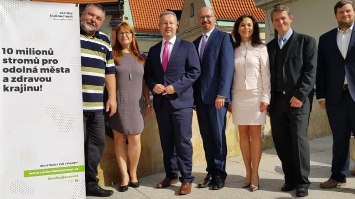 Česko #sazibudoucnost. Co člověk - to strom do 5 let Česko #sazibudoucnost. Co člověk - to strom do 5 let