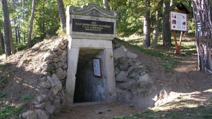 V bývalé sopce Komorní hůrka jsou hotové šachty pro veřejnost V bývalé sopce Komorní hůrka jsou hotové šachty pro veřejnost