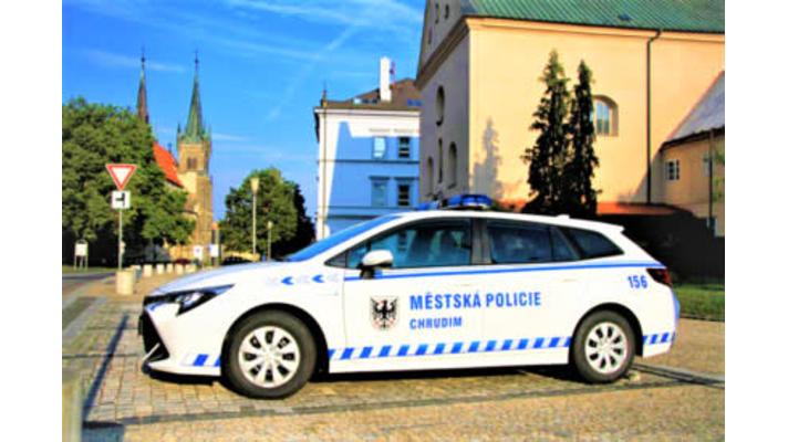 Chrudim: Strážníci používají nízkoemisní auto Chrudim: Strážníci používají nízkoemisní auto