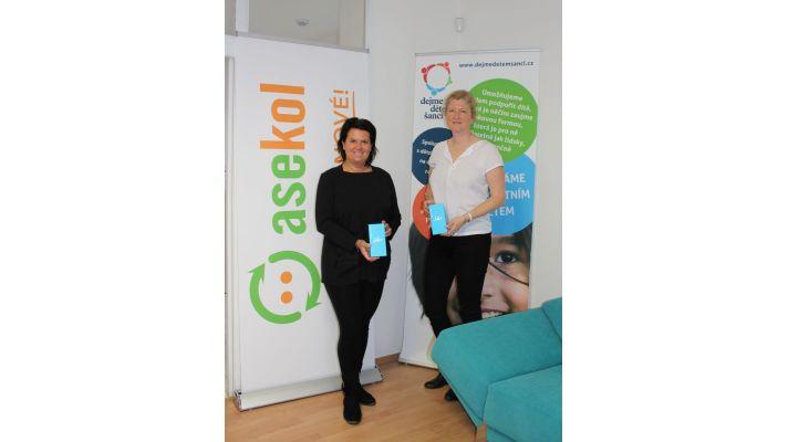 Za staré mobily pomoc do dětských domovů Za staré mobily pomoc do dětských domovů