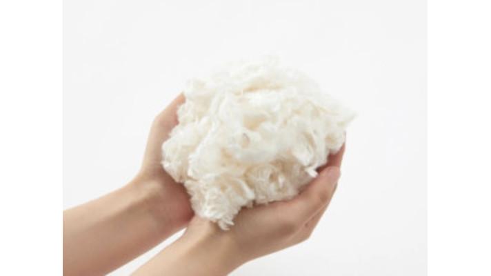 Americká firma vyrábí trička z nevyužitého mléka Americká firma vyrábí trička z nevyužitého mléka