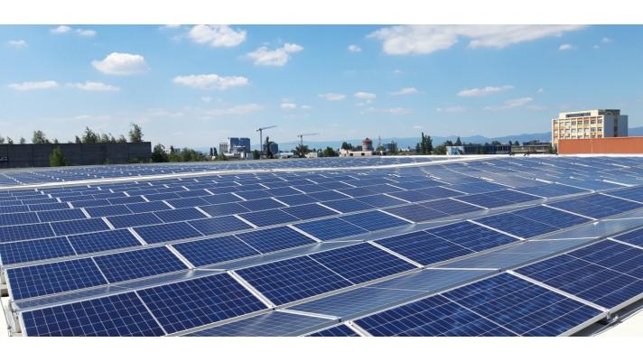 ČEZ postaví pro jednoho z největších producentů mědi přes 20 000 fotovoltaických panelů s celkovým výkonem 10 MW ČEZ postaví pro jednoho z největších producentů mědi přes 20 000 fotovoltaických panelů s celkovým výkonem 10 MW