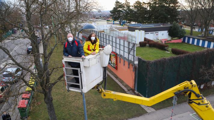 Vídeň mění současné pouliční lampy za šetrné LED osvětlení Vídeň mění současné pouliční lampy za šetrné LED osvětlení