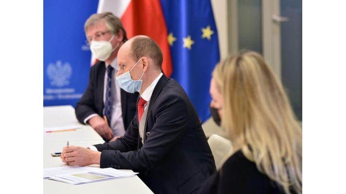 Ministerstvo zahraničních věcí spolu s Ministerstvem životního prostředí jednaly v Polsku o dole Turów Ministerstvo zahraničních věcí spolu s Ministerstvem životního prostředí jednaly v Polsku o dole Turów