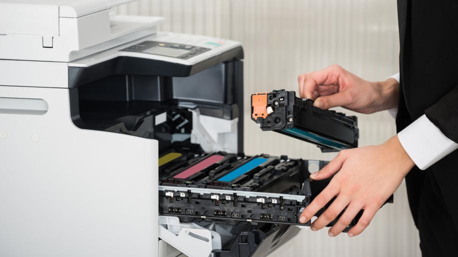 Kam s nimi? - Tonery Kam s nimi? - Tonery