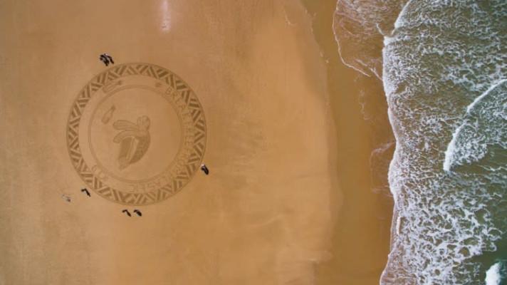 HUGE ARTWORKS SLAM PLASTIC POLLUTION FOR EARTH DAY HUGE ARTWORKS SLAM PLASTIC POLLUTION FOR EARTH DAY