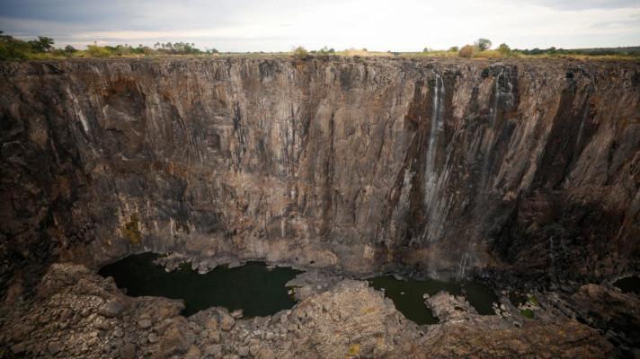 Viktoriiny vodopády se kvůli suchu zmenšily nejvíce za desetiletí