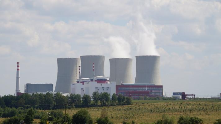 Parlament prodloužil provoz jaderných elektráren o 12 let