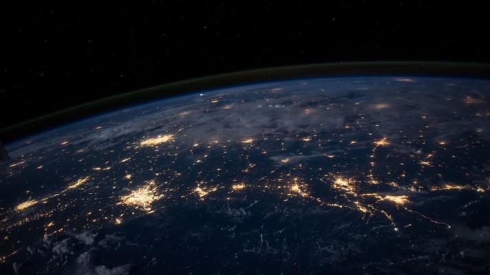 Astronomové i zájemci o noční oblohu mapují světelné znečištění 