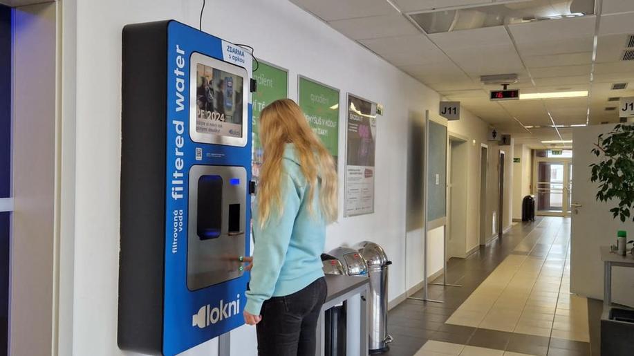 S LOKNI jste ušetřili už 12 milionů PET lahví! S LOKNI jste ušetřili už 12 milionů PET lahví!