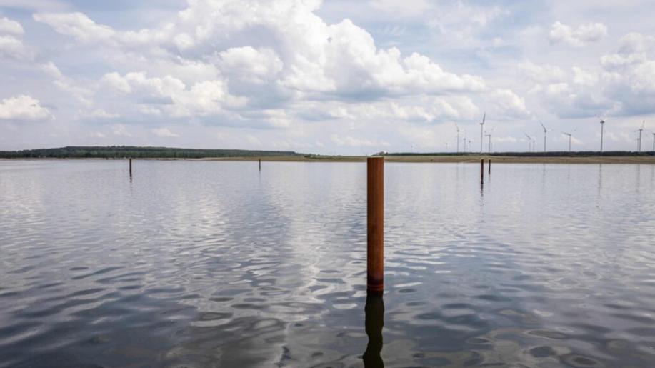 EP New Energies, dceřiná společnost EPH, zahájila stavbu největší plovoucí solární elektrárny v Německu EP New Energies, dceřiná společnost EPH, zahájila stavbu největší plovoucí solární elektrárny v Německu