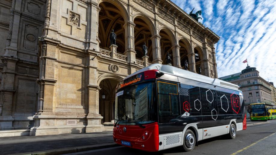 Vídeň nahrazuje elektrobusy v centru, použije i vodík