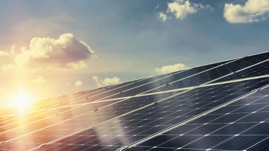 Peníze z emisních povolenek půjdou výhradně do modernizace ekonomiky, adaptačních opatření i na pomoc domácnostem Peníze z emisních povolenek půjdou výhradně do modernizace ekonomiky, adaptačních opatření i na pomoc domácnostem